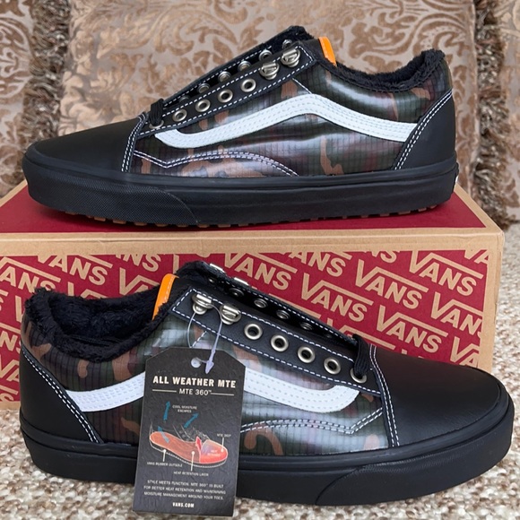 Vans WMNS Old Skool Mte Black/Camo Sneakers - Picture 1 of 16